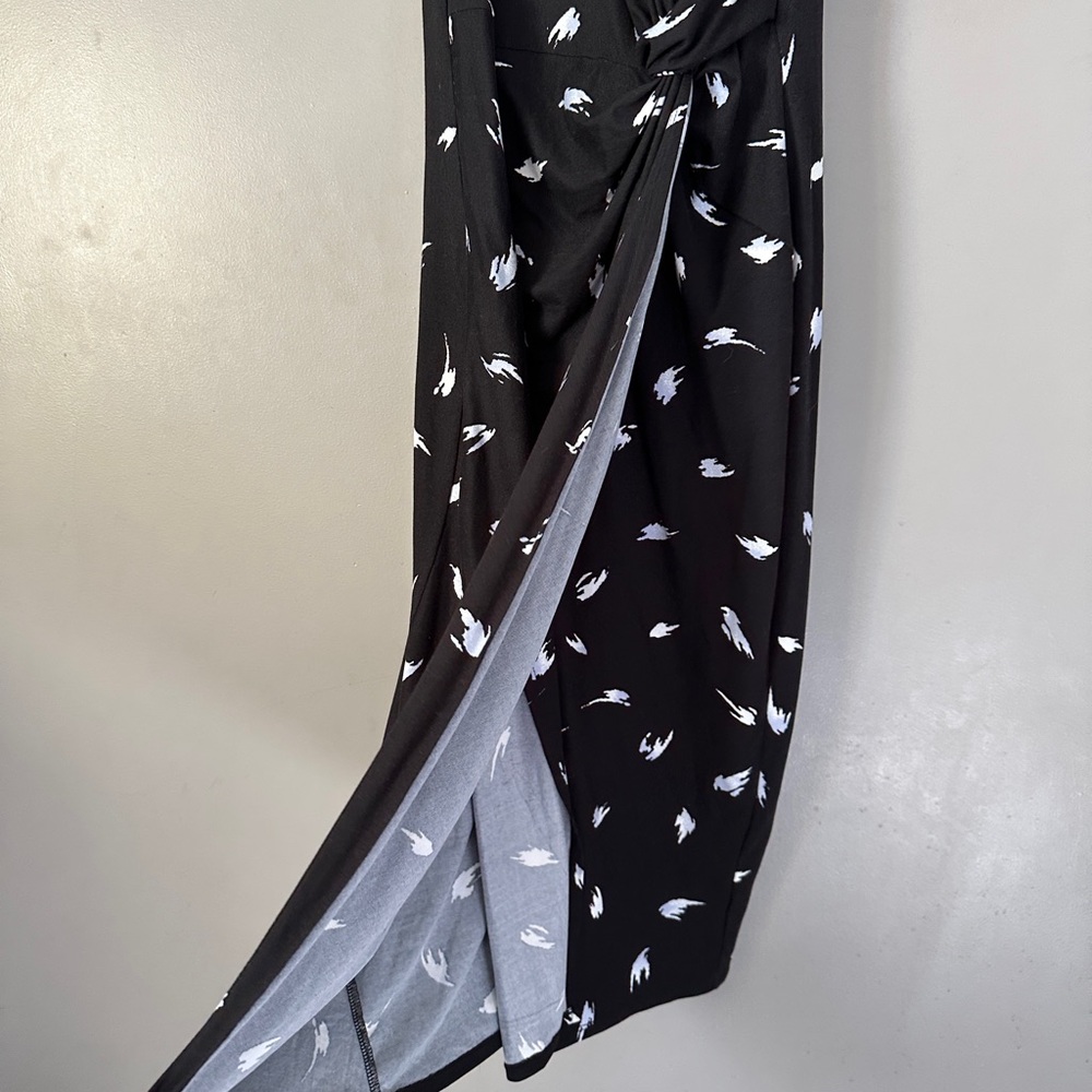 Nine Britton Stitch Fix fitted black printed maxi dress with tie-front detail - Picture 5 of 7